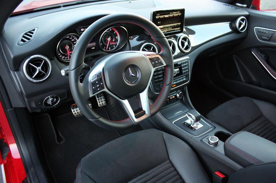  Mercedes-Benz CLA45 AMG 2014 года  (фото 84 из 110)